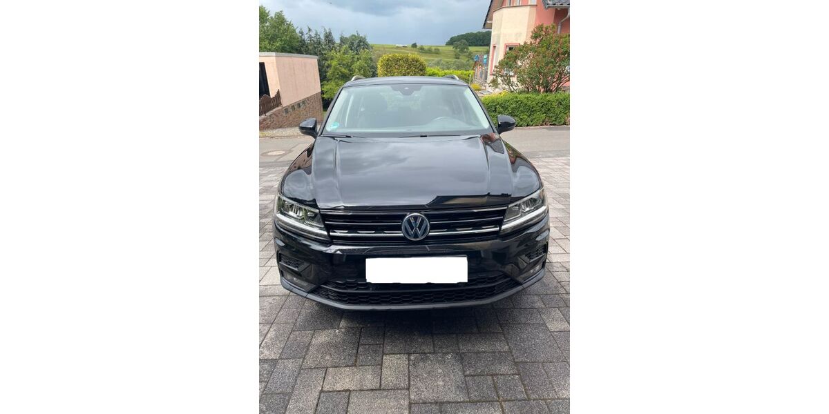 VW Tiguan 76.608 km 22.200 &euro; Spangdahlem 54529