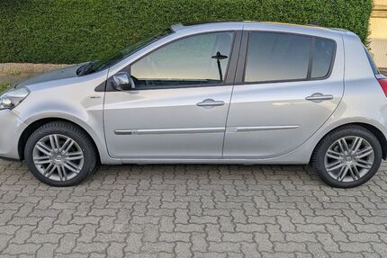Renault Clio 69.768 km 7.000 &euro; Oranienbaum-Wörlitz 06785