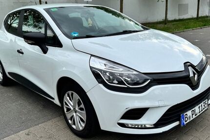 Renault Clio 120.000 km 5.300 &euro; Berlin 10115