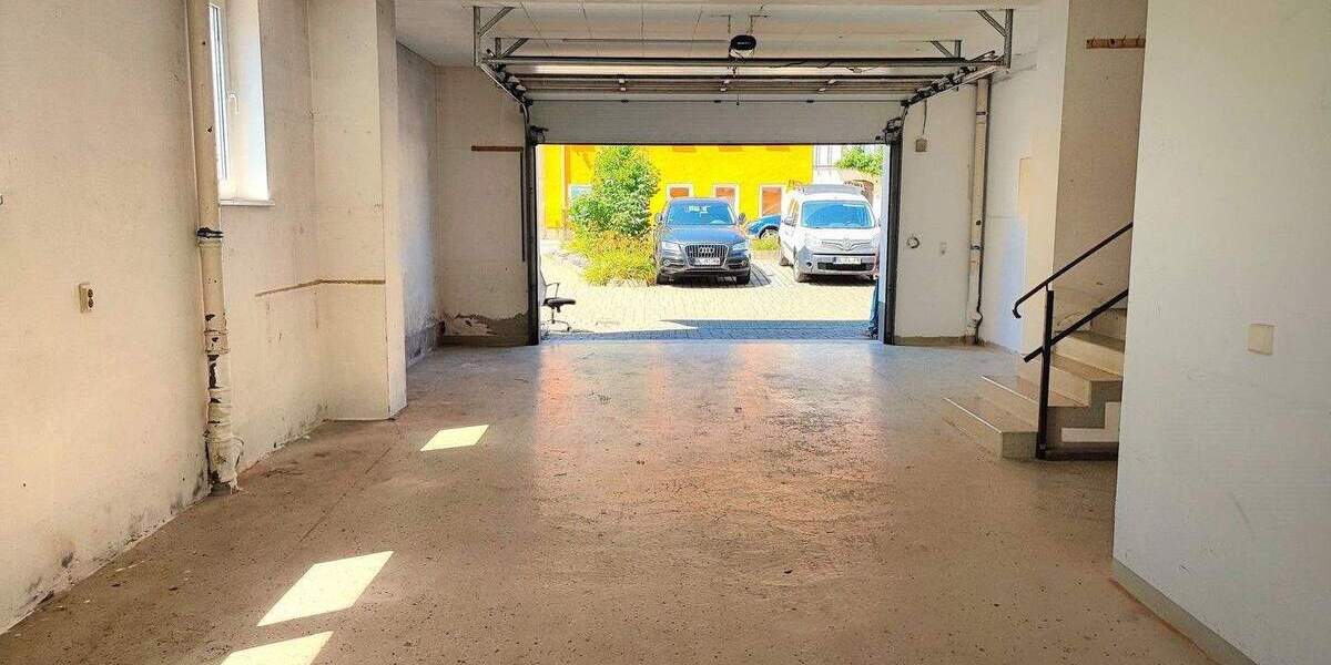 ++ beheizbare Werkstatt- Gewerbeeinheit mit Rolltor & Büro - ideal für Handwerk | Roßwein ++ zimmer