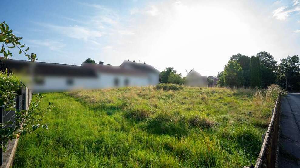 Grundstück zu verkaufen in Wehringen 599.000 € 1399 m²