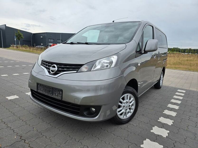 NV200