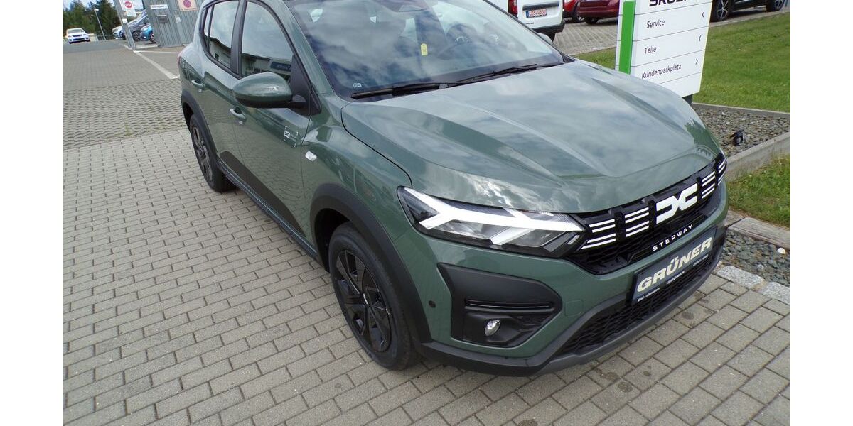 Dacia Sandero 14.285 km 15.990 &euro; Bad Lobenstein 07356