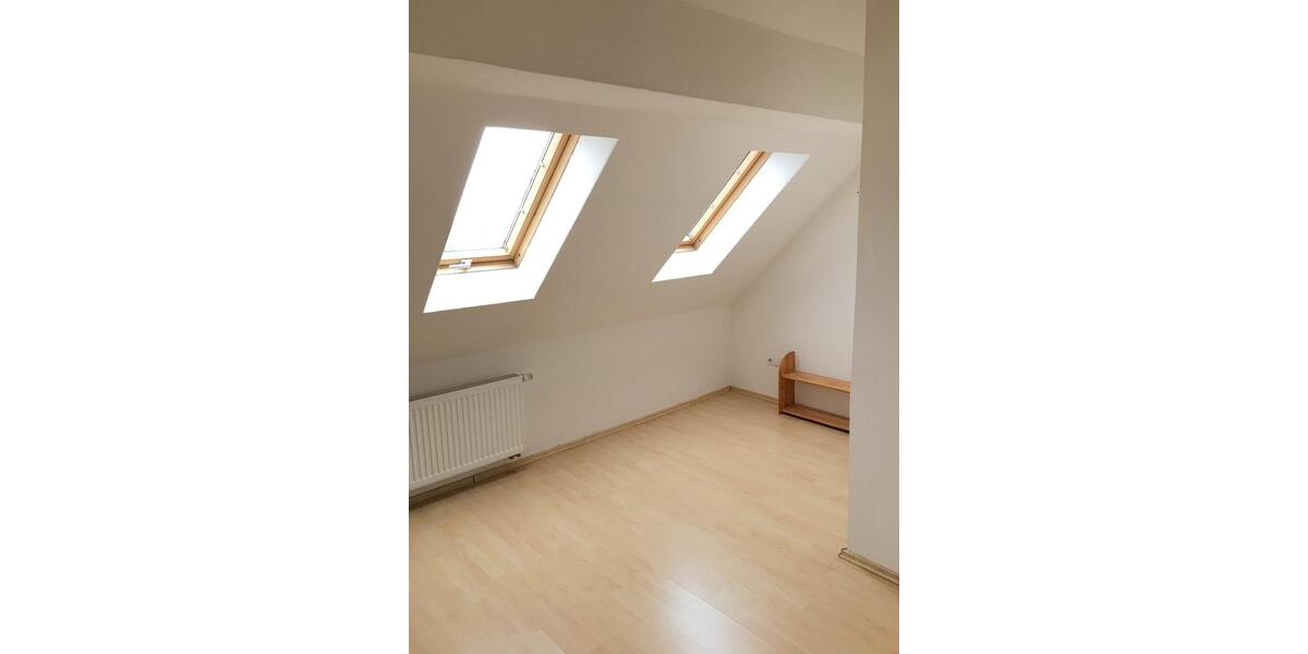 Dachgeschoßwohnung Ulm Söflingen - 2 Zimmer, 40 m&sup2;, 450&euro; | Angebot:24803405