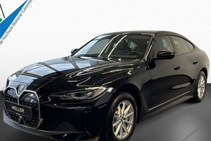 BMW i4 29.784 km 33.650 &euro; Paderborn 33104