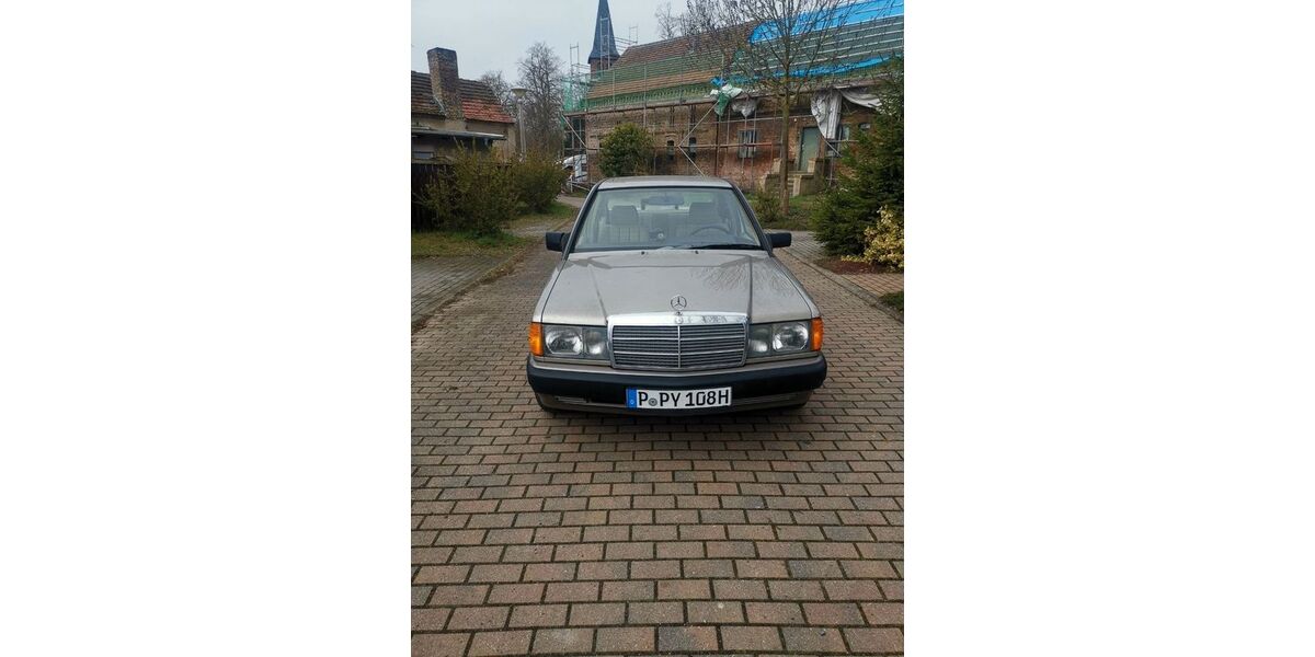 Mercedes-Benz 190 127.000 km 4.000 &euro; Potsdam Marquardt 14476
