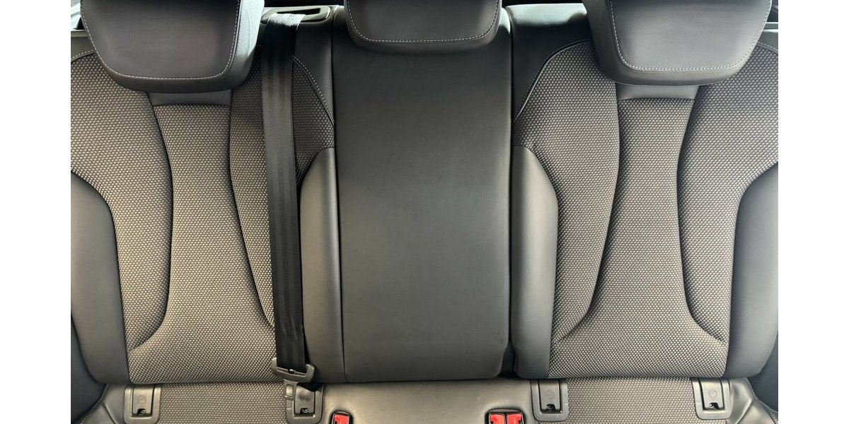 Audi A3 quattro DSG Sport S-Line Plus/NAVI/Sound/18´´ 93.736 km 20.990 &euro; Leipzig 04347