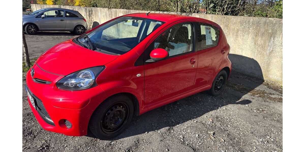 Toyota Aygo (X) 60.000 km 5.099 &euro; Salzhemmendorf 31020