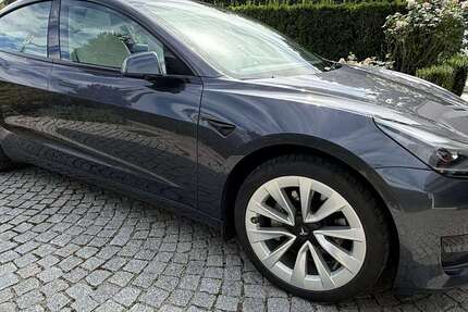 Tesla Model 3 47.507 km 27.500 &euro; Graben 86836