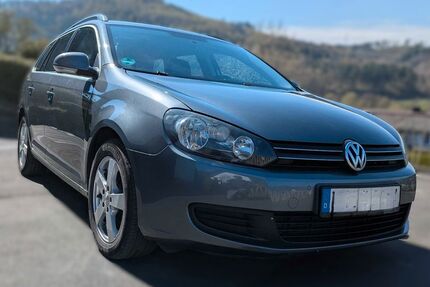 VW Golf 283.000 km 2.800 &euro; Bad Laasphe 57334