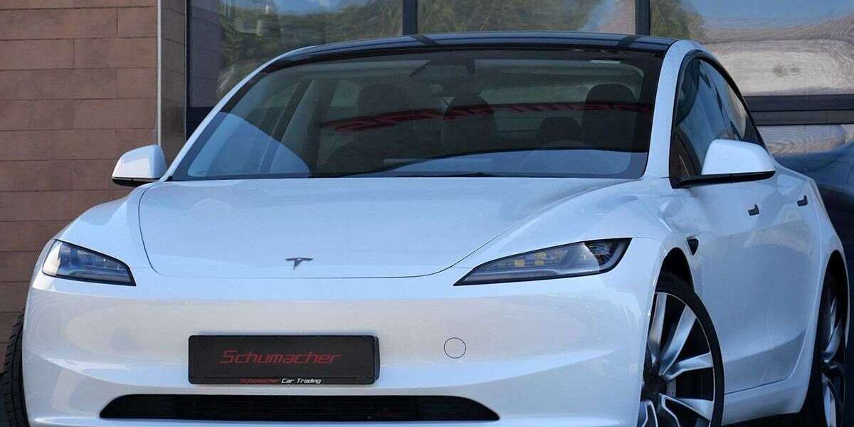 Tesla Model 3 13.900 km 44.490 &euro; Krefeld 47800