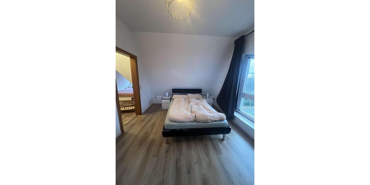 Etagenwohnung Nordenham - 5 Zimmer, 107 m&sup2;, 820&euro; | Angebot:25542233