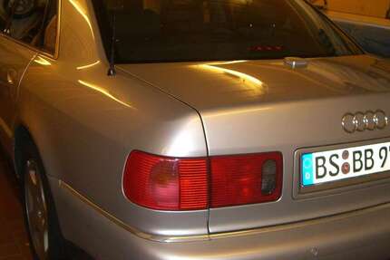 Audi A8 246.000 km 12.500 &euro; Braunschweig 38124