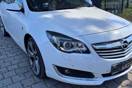 Opel Insignia 150.000 km 10.000 &euro; Fürstenwalde/Spree 15517