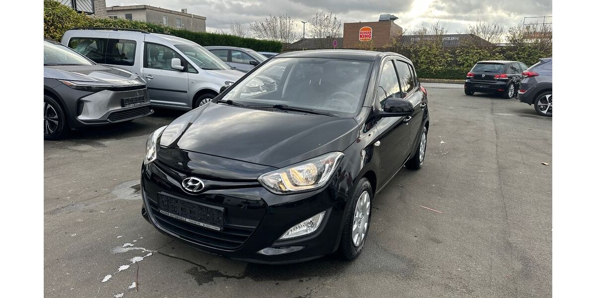 Hyundai i20 149.000 km 4.399 € Paderborn 33100