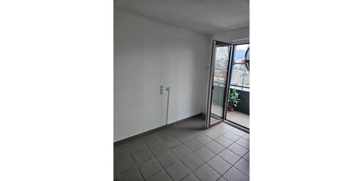 1-Zimmer-Wohnung mit Balkon und Tiefgarage 1 zimmer