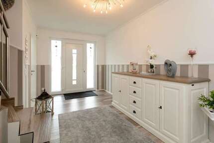 Haus zum Kaufen in Bergisch Gladbach 935.000 € 200 m² 5 zimmer