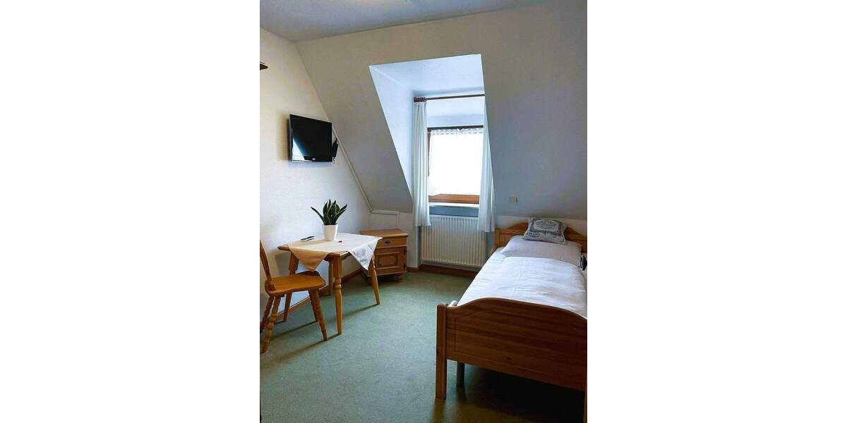 Hotel mit Gaststätte und Wohnung zimmer