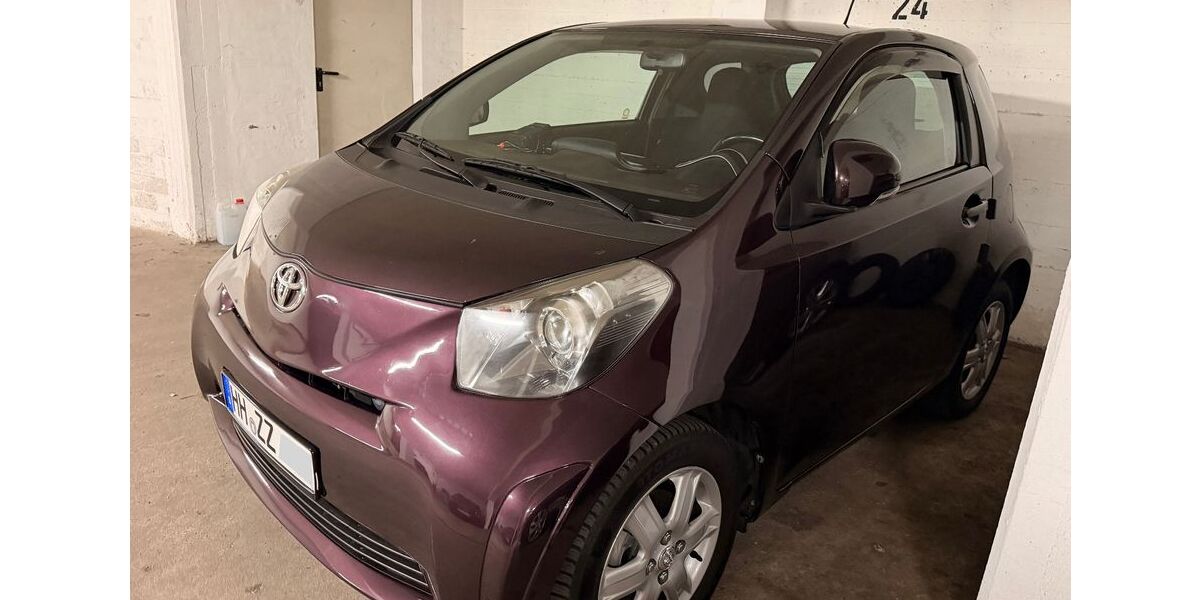 Toyota IQ 151.000 km 6.450 &euro; Hamburg 22527