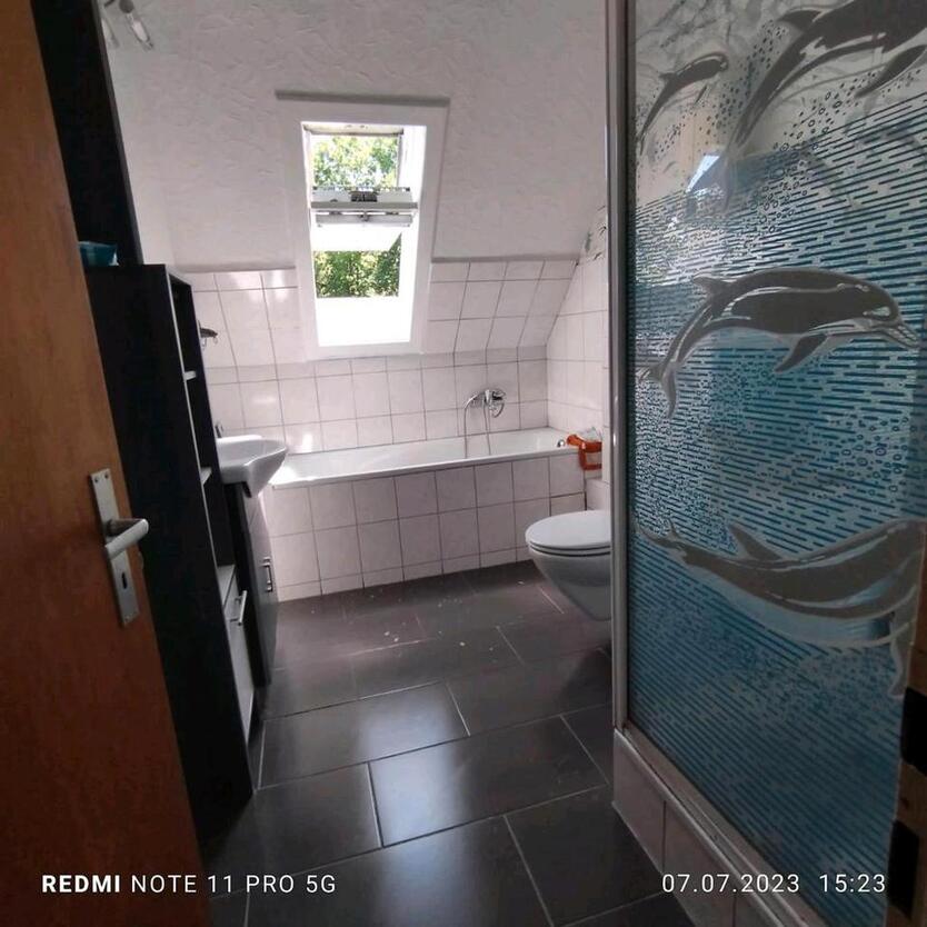 Reihenmittel Haus in schöner Lage zu verkaufen Provisionsfrei