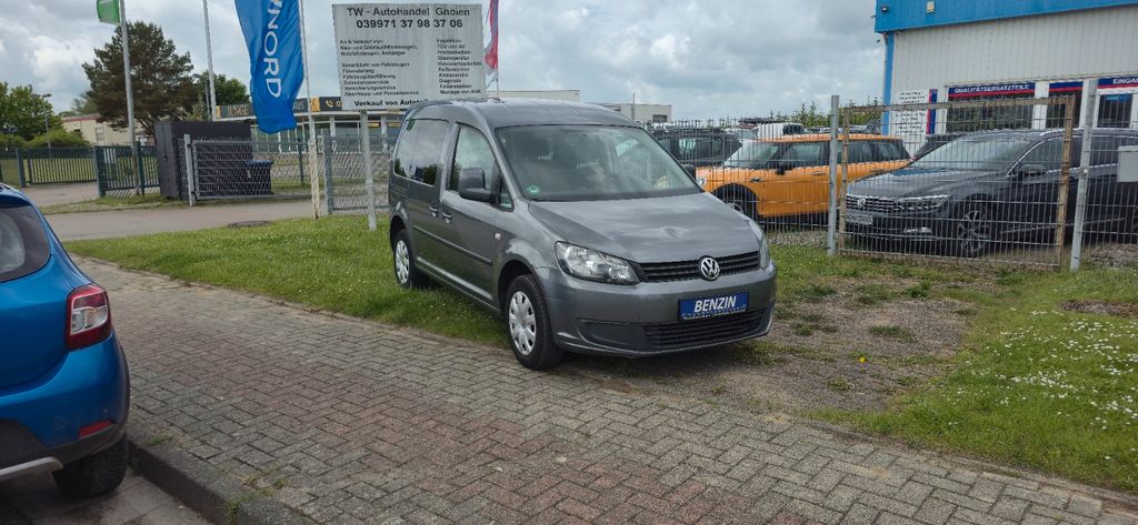 VW Caddy 230.125 km 5.699 &euro; Gnoien 17179