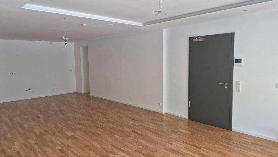 Erdgeschoßwohnung Riegelsberg - 2.5 Zimmer, 95 m&sup2;, 950&euro; | Angebot:26409536