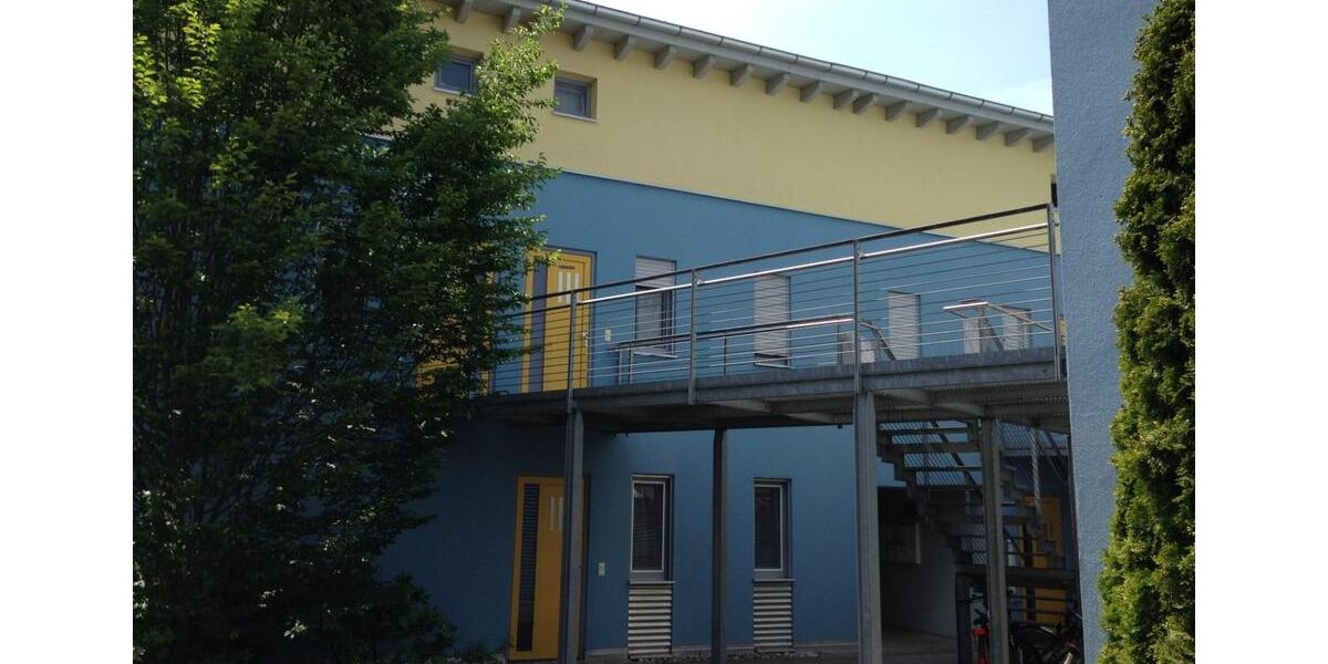 Helle 2-Zimmer-Maisonettewohnung - inkl. Dachterrasse, Einbauküche, Tiefgaragenstellplatz & Kellerabteil 2 zimmer