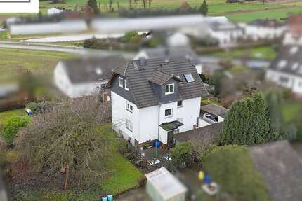 Haus zum Kaufen in Kirchhain Langenstein 319.900 € 193.9 m² 9 zimmer