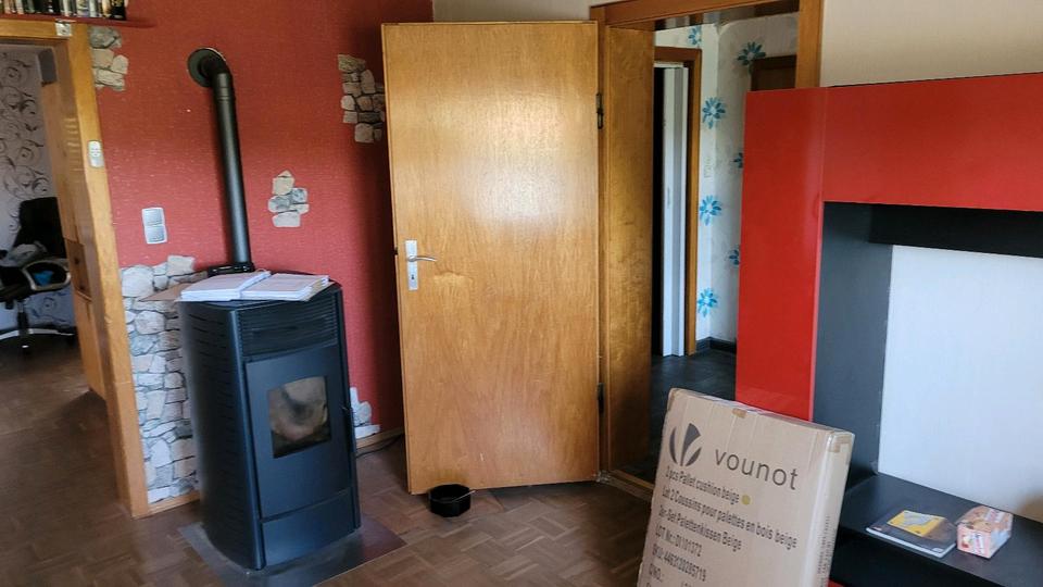 Einfamilienhaus Borken (Hessen) - 5 Zimmer, 170 m&sup2;, 180.000&euro; | Angebot:23088507