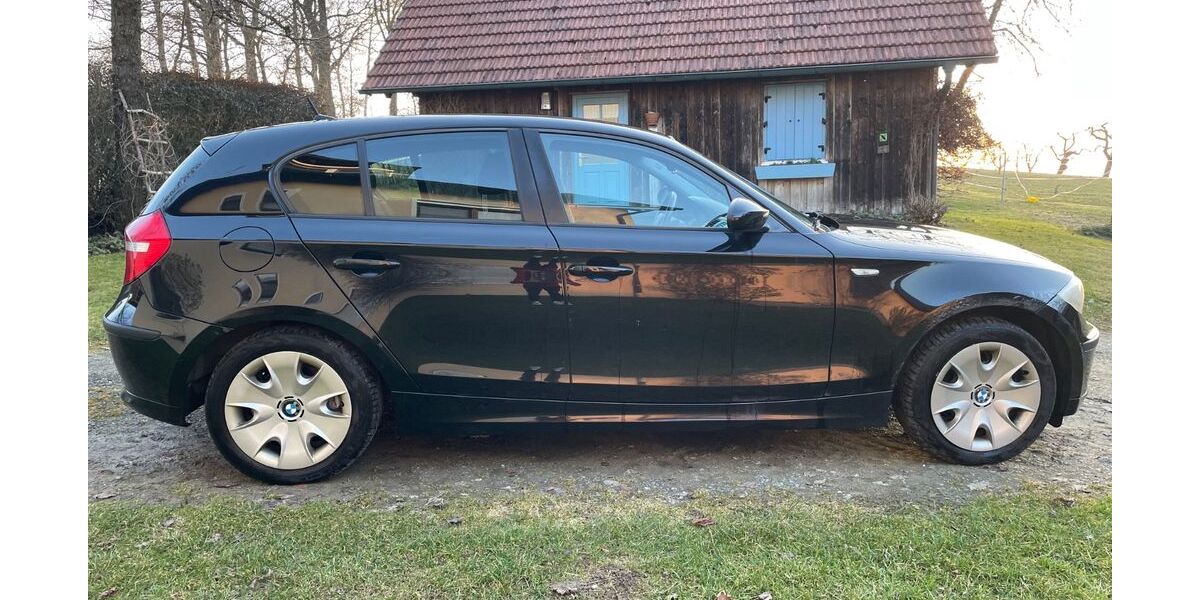 BMW 118 303.000 km 2.199 &euro; Schönthal 93488