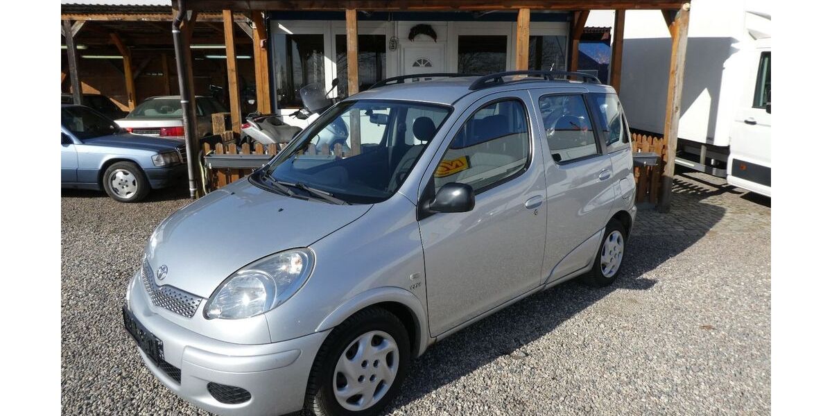 Toyota Yaris 126.230 km 3.300 &euro; Dresden 01219