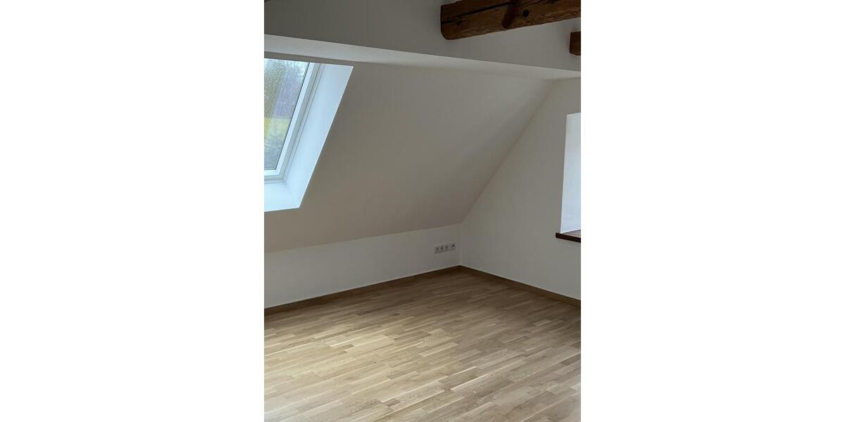 Reihenhaus Pirna - 5 Zimmer, 195 m&sup2;, 2.340&euro; | Angebot:25372343