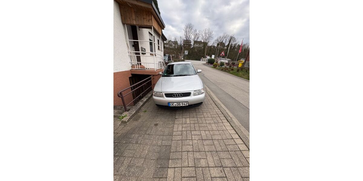 Audi A3 300.000 km 1.900 &euro; Finnentrop 57413