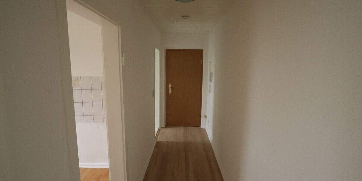 Etagenwohnung Seegebiet Mansfelder Land Röblingen am See - 2 Zimmer, 50 m&sup2;, 325&euro; | Angebot:25568471