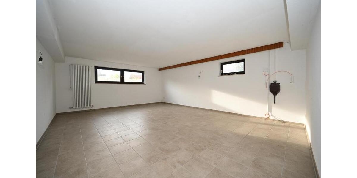 Herrliches Zuhause für die große Familie - sofort verfügbar! Renoviertes Einfamilienhaus in gefragter Lage 6 zimmer