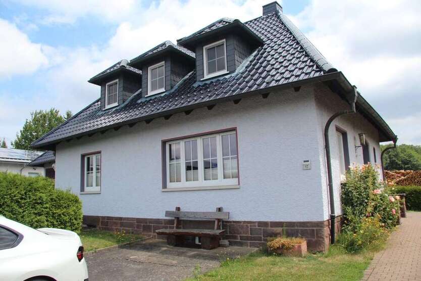 Haus zum Mieten in Lauterbach (Hessen) 1.150 € 200 m²