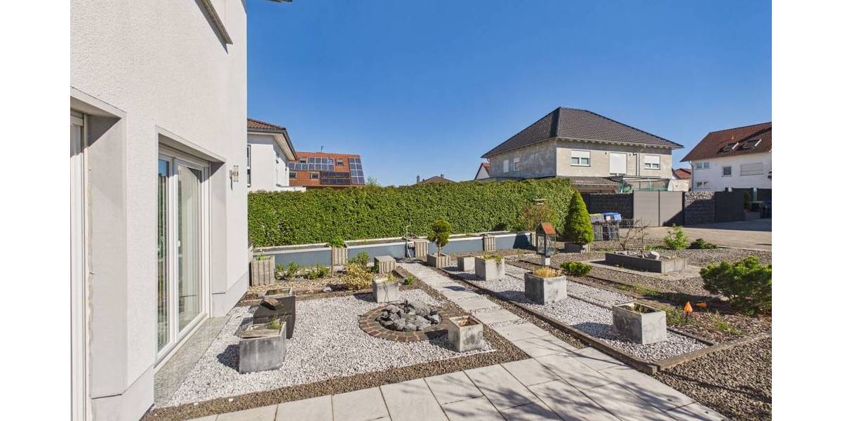 Einfamilienhaus Saarbrücken / Klarenthal Klarenthal - 6 Zimmer, 226 m&sup2;, 630.000&euro; | Angebot:26244752