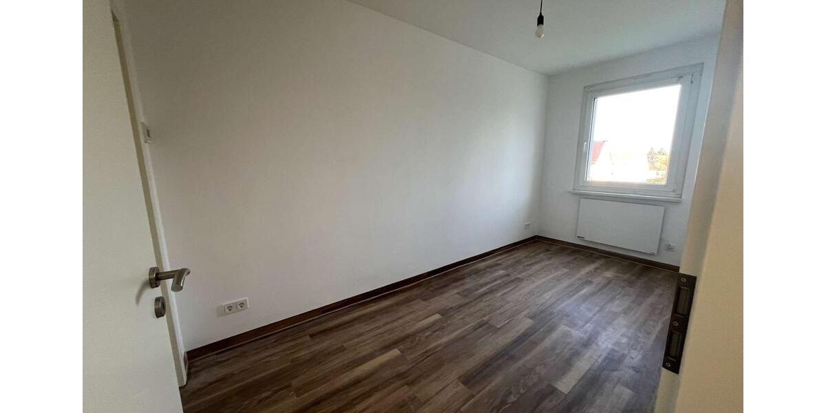 Etagenwohnung Frohburg - 4.5 Zimmer, 81 m&sup2;, 729&euro; | Angebot:24426452