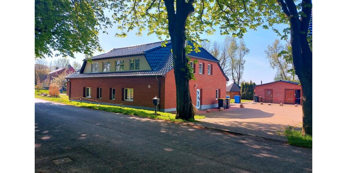 Mehrfamilienhaus, Wohnhaus Gingst - 9 Zimmer, 200 m&sup2;, 565.000&euro; | Angebot:26415258