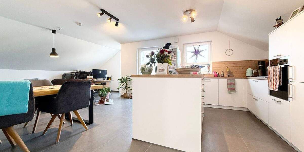 Etagenwohnung Villingen-Schwenningen Schwenningen - 3 Zimmer, 100 m&sup2;, 339.000&euro; | Angebot:25895844