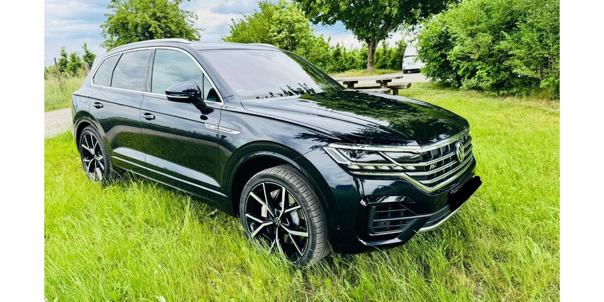 VW Touareg 128.000 km 44.500 &euro; Stade 21680