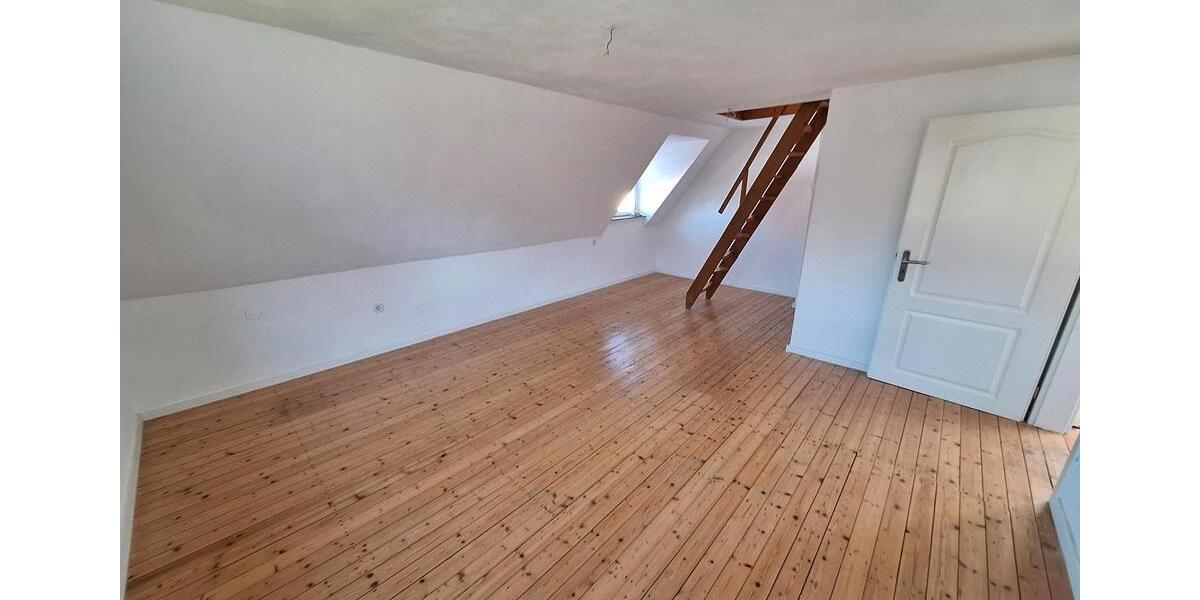 Etagenwohnung Arzberg - 2.5 Zimmer, 70 m&sup2;, 599&euro; | Angebot:26391746