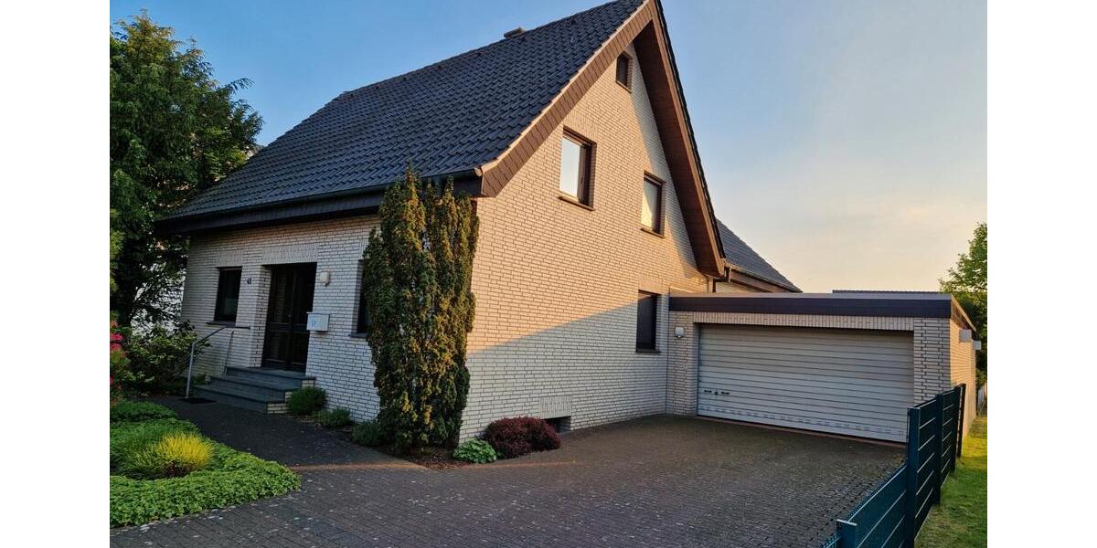 Einfamilienhaus Gütersloh Kattenstroth - 8 Zimmer, 210 m&sup2;, 465.000&euro; | Angebot:27162174