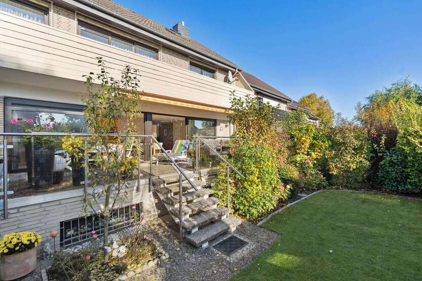 Haus zum Kaufen in Lehrte 449.000 € 236 m²