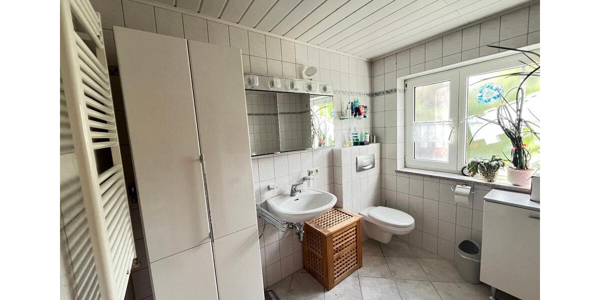 Einfamilienhaus Regenstauf - 7 Zimmer, 276 m&sup2;, 1.349.000&euro; | Angebot:27095895