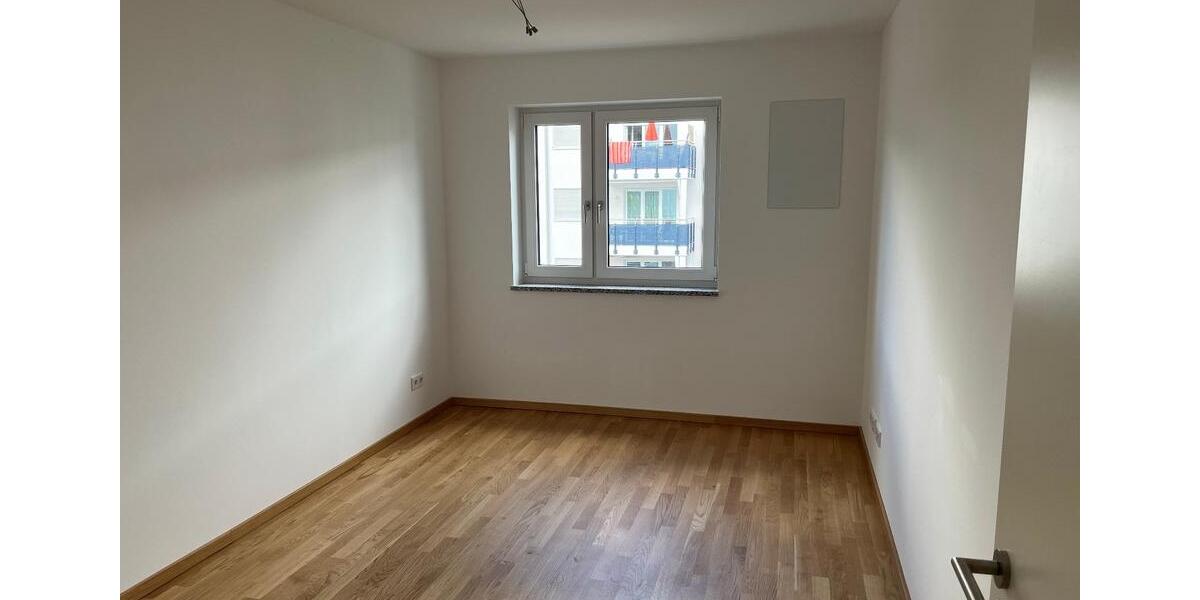 Etagenwohnung Kolbermoor - 4 Zimmer, 96 m&sup2;, 1.808&euro; | Angebot:25118501