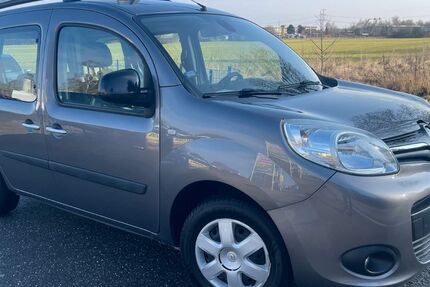 Renault Kangoo 153.994 km 9.950 &euro; Broderstorf 18184