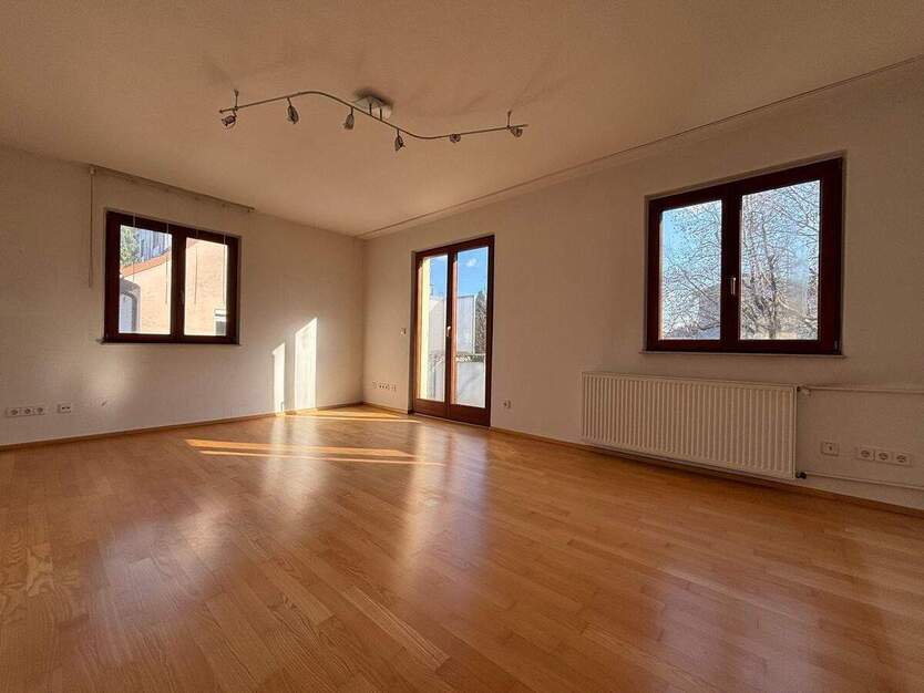 Freistehendes EFH mit großem Garten in Waiblingen zu verkaufen. 5 zimmer