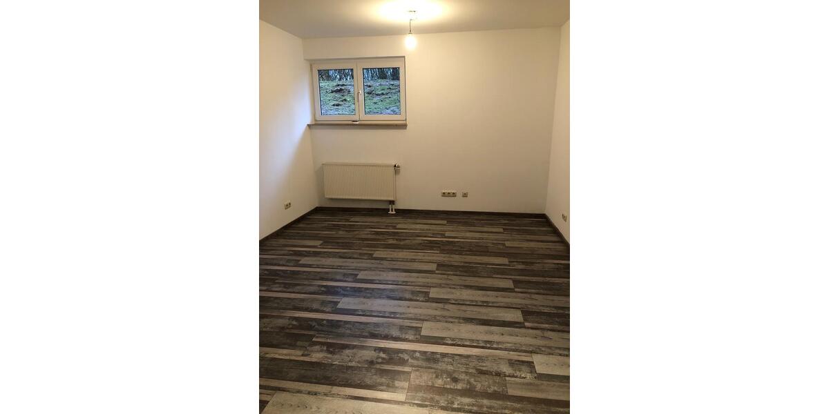 Etagenwohnung Kaufungen - 3 Zimmer, 85 m&sup2;, 190.000&euro; | Angebot:23000264