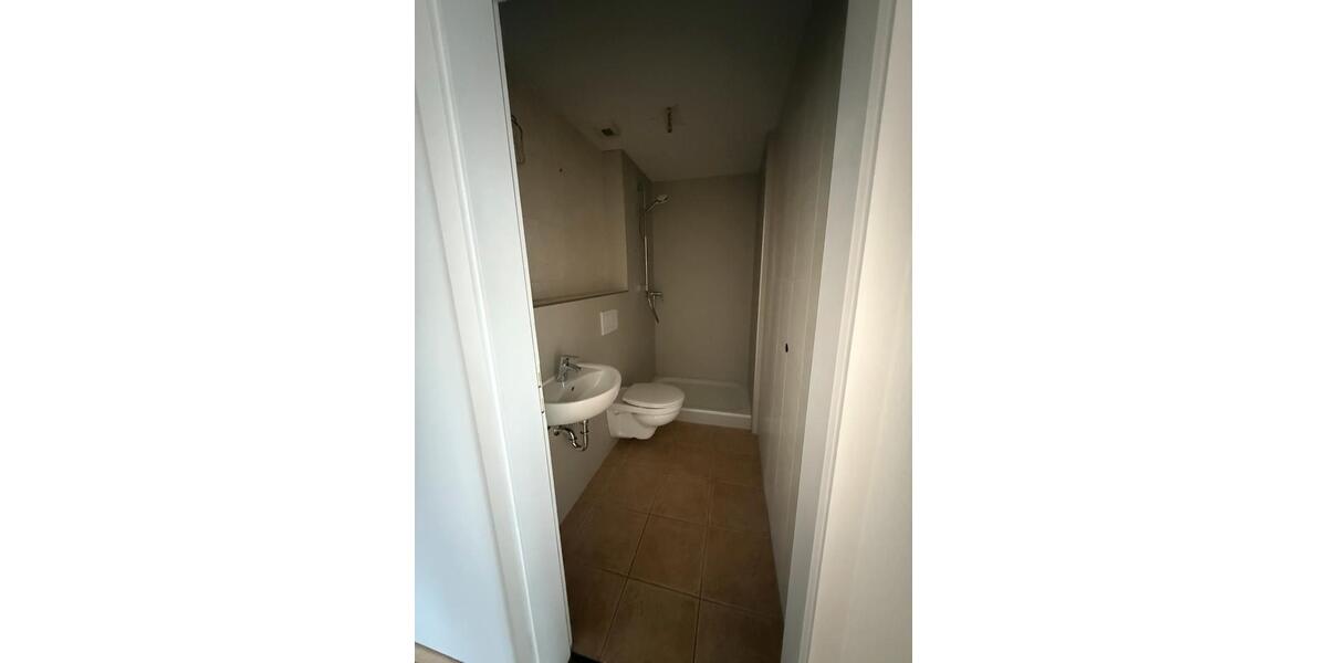 Etagenwohnung Winsen (Luhe) - 3 Zimmer, 100 m&sup2;, 1.300&euro; | Angebot:26648701
